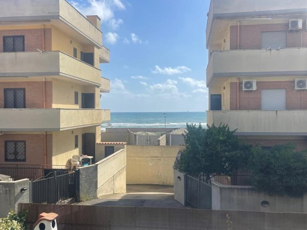 appartamento in vendita ad Ardea in zona Nuova Florida