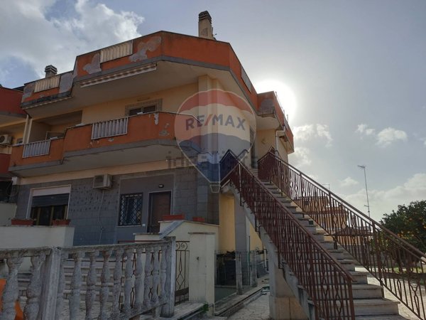 appartamento in vendita ad Ardea in zona Marina di Ardea