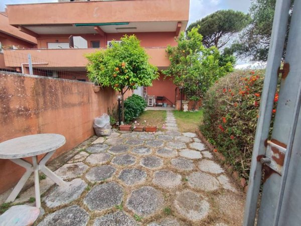 casa indipendente in vendita ad Ardea in zona Nuova California