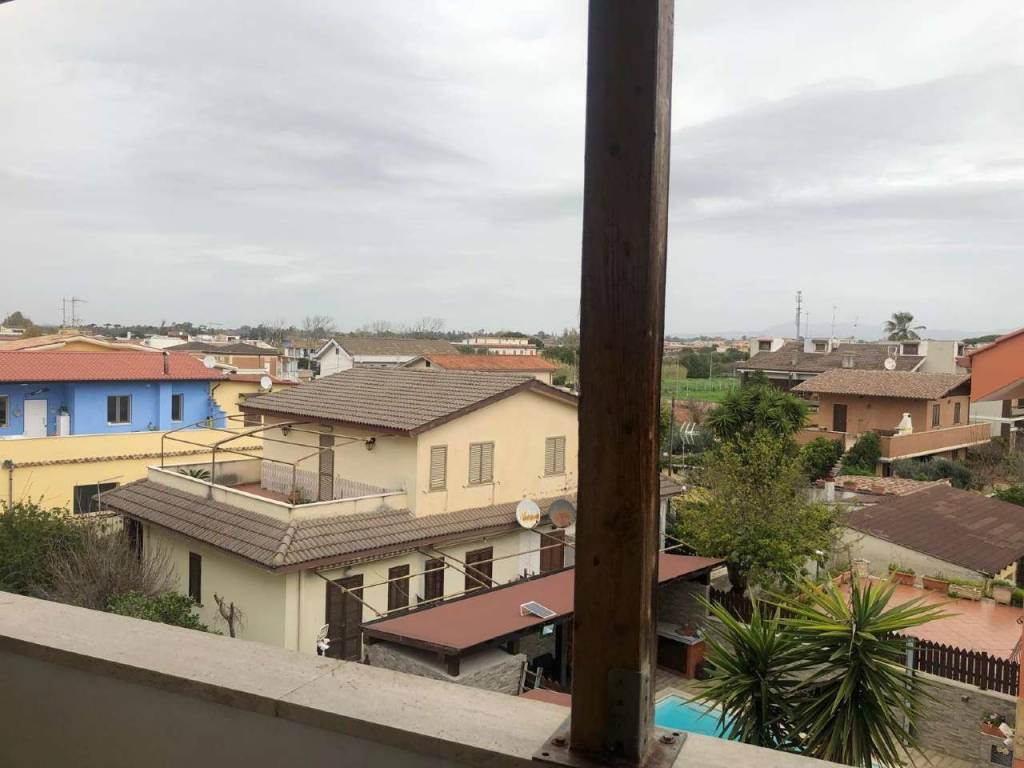 casa indipendente in vendita ad Ardea in zona Nuova California