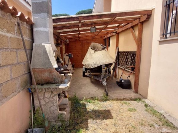 casa indipendente in vendita ad Ardea in zona Nuova Florida