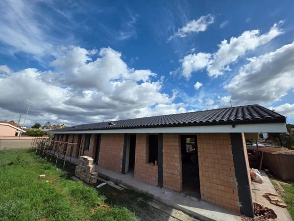casa indipendente in vendita ad Ardea in zona Nuova California