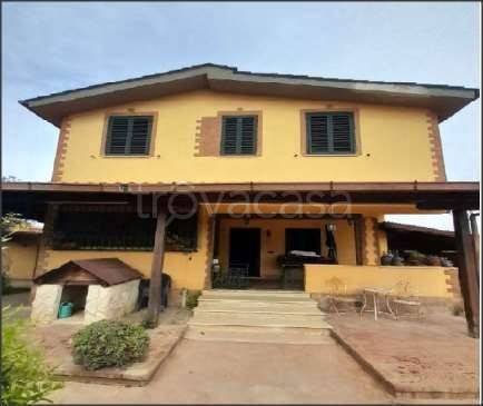 casa indipendente in vendita ad Ardea in zona Marina di Ardea
