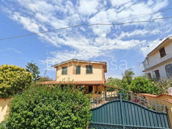 casa indipendente in vendita ad Ardea