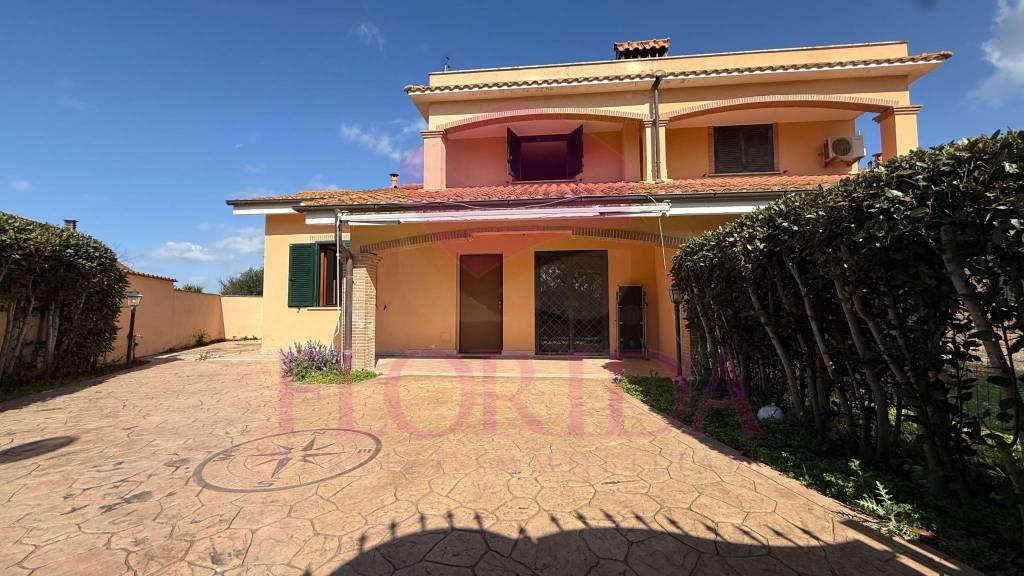 casa indipendente in vendita ad Ardea in zona Nuova California