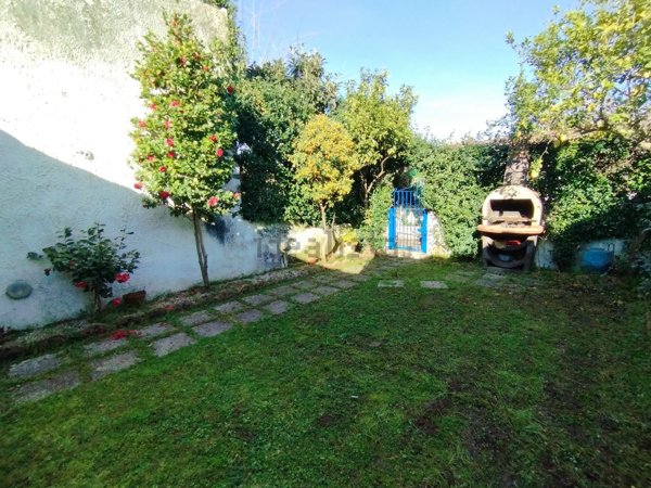 appartamento in vendita ad Ardea in zona Colle Romito