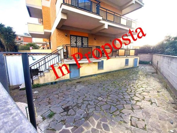 appartamento in vendita ad Ardea in zona Marina di Ardea