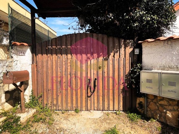 casa indipendente in vendita ad Ardea in zona Banditella