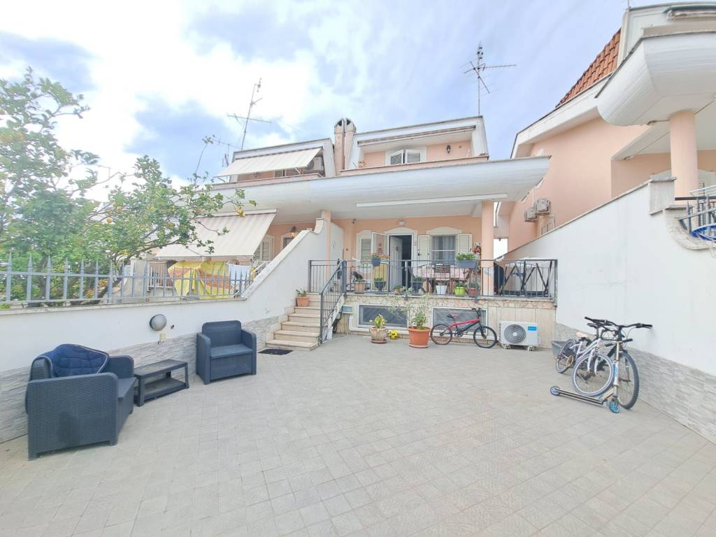 casa indipendente in vendita ad Ardea in zona Nuova California