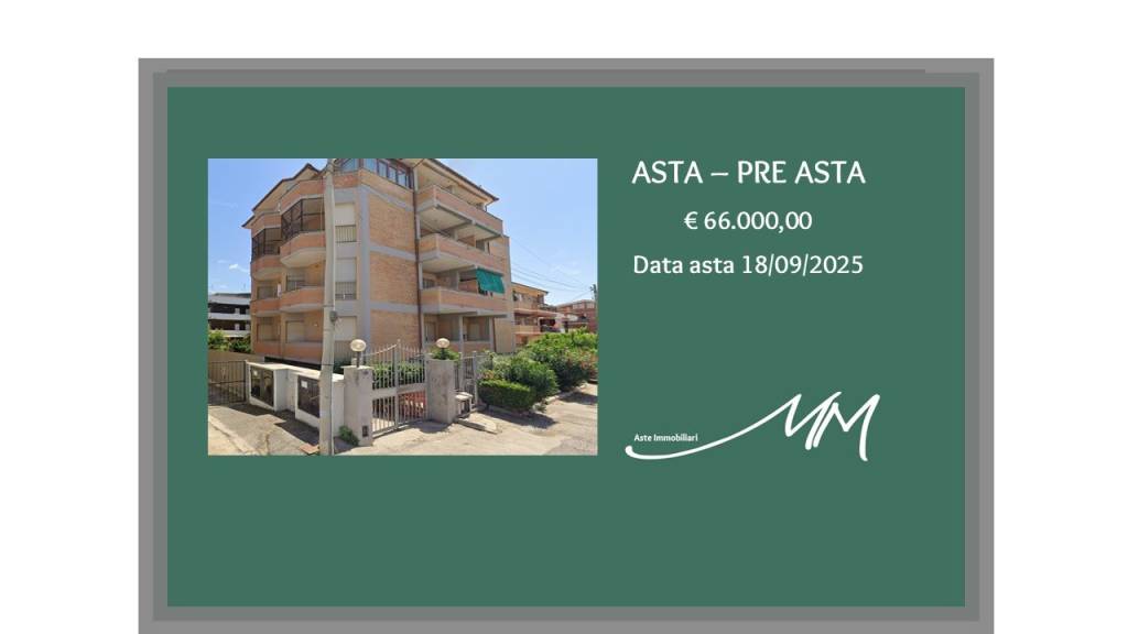 appartamento in vendita ad Ardea in zona Marina di Ardea