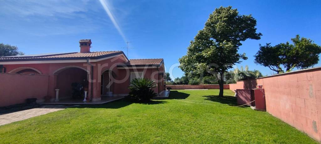 casa indipendente in vendita ad Ardea in zona Nuova California