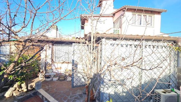 appartamento in vendita ad Ardea in zona Nuova California