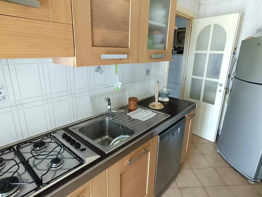 appartamento in vendita ad Ardea in zona Marina di Ardea