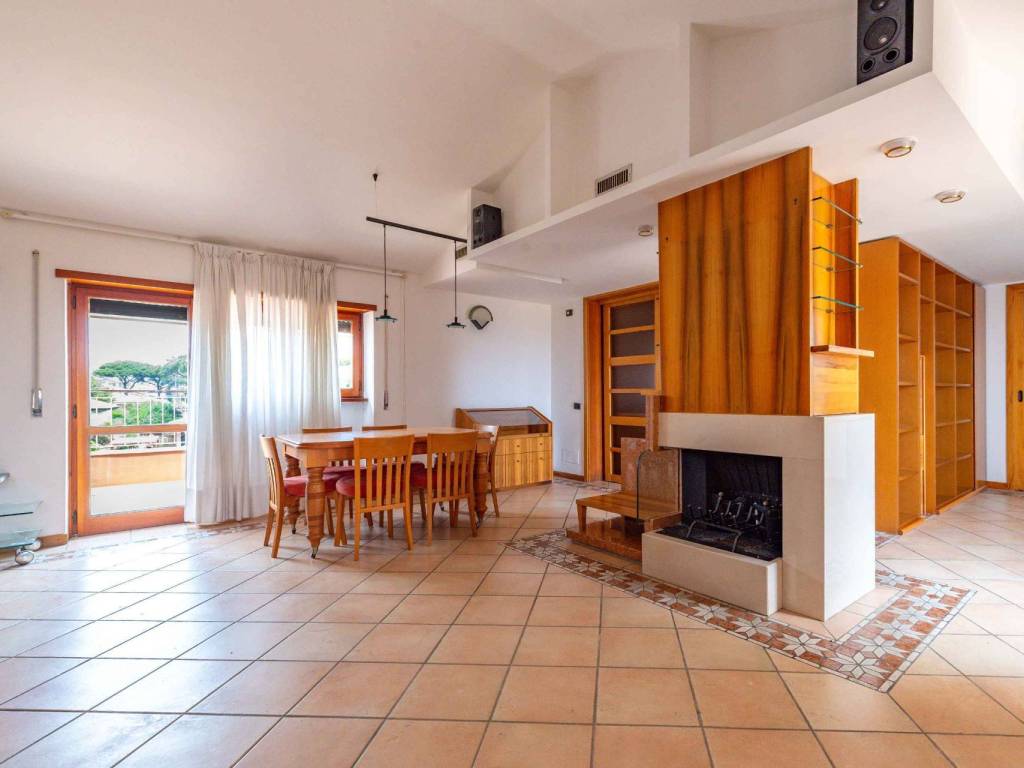 appartamento in vendita ad Ardea in zona Colle Romito