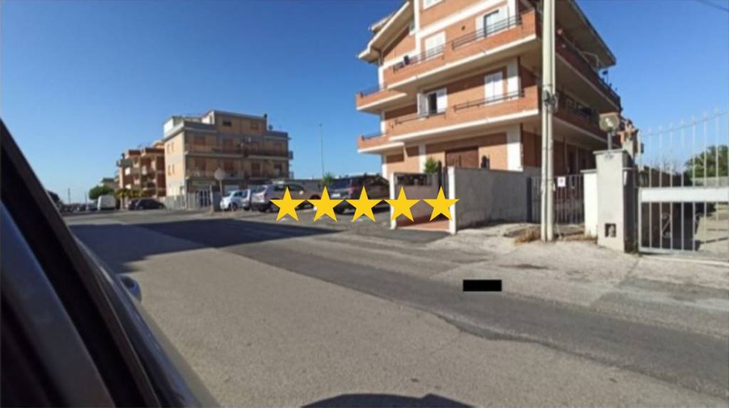 appartamento in vendita ad Ardea in zona Marina di Ardea