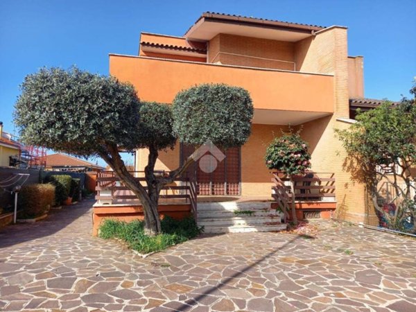 casa indipendente in vendita ad Ardea in zona Nuova Florida