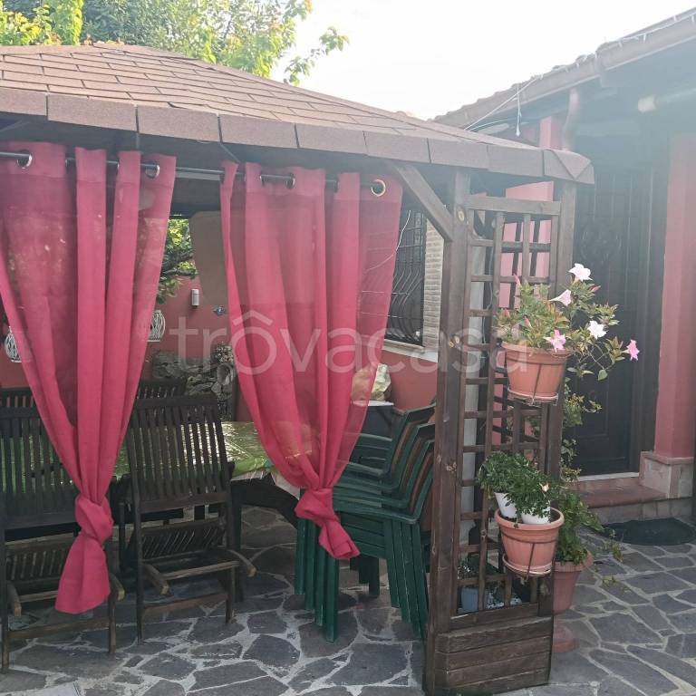 casa indipendente in vendita ad Ardea in zona Nuova Florida