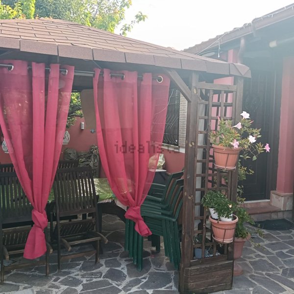 casa indipendente in vendita ad Ardea in zona Nuova Florida