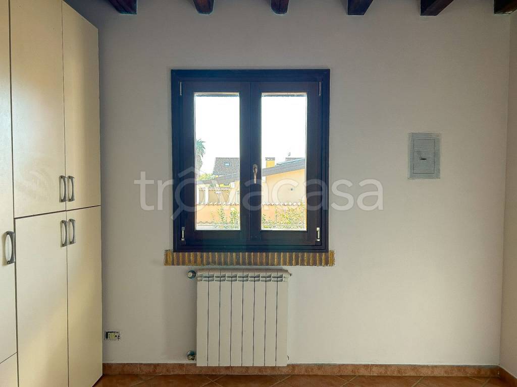 casa indipendente in vendita ad Ardea in zona Nuova California