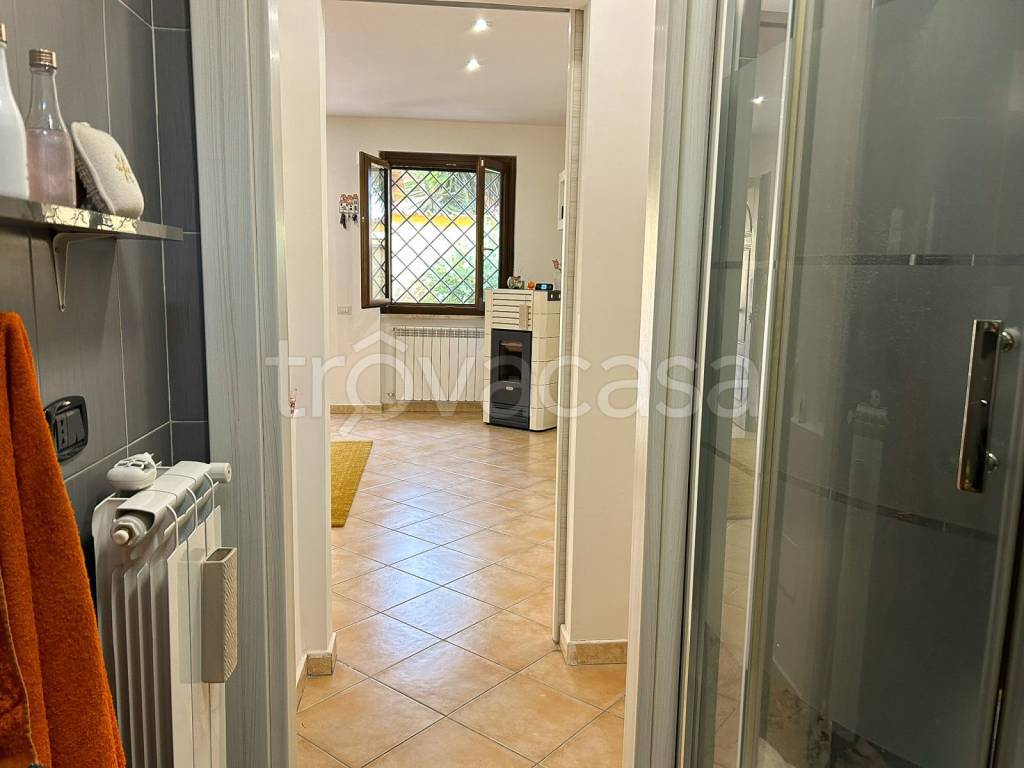 casa indipendente in vendita ad Ardea in zona Marina di Ardea