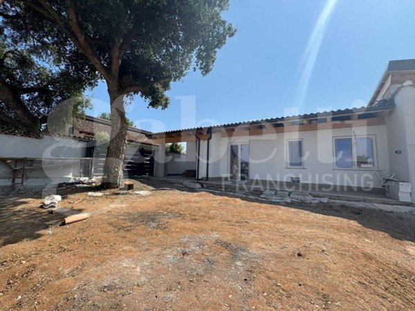 casa indipendente in vendita ad Ardea in zona Nuova Florida