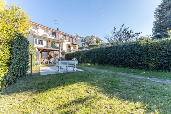 appartamento in vendita ad Ardea in zona Montagnano