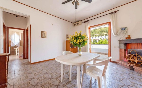 appartamento in vendita ad Ardea in zona Colle Romito