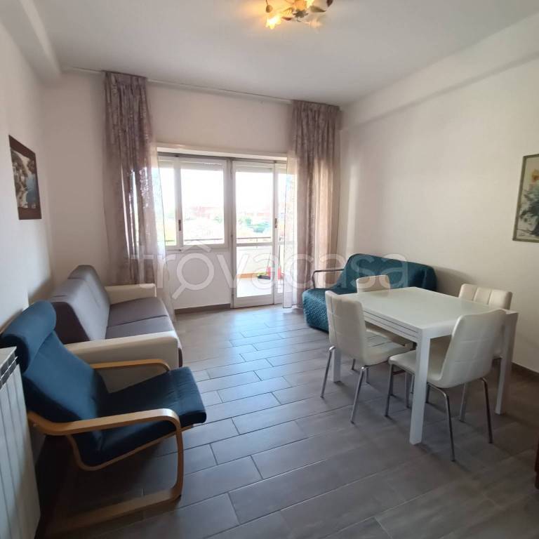 appartamento in vendita ad Ardea in zona Marina di Ardea