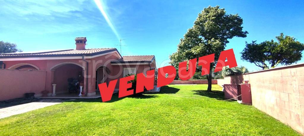 casa indipendente in vendita ad Ardea in zona Nuova California