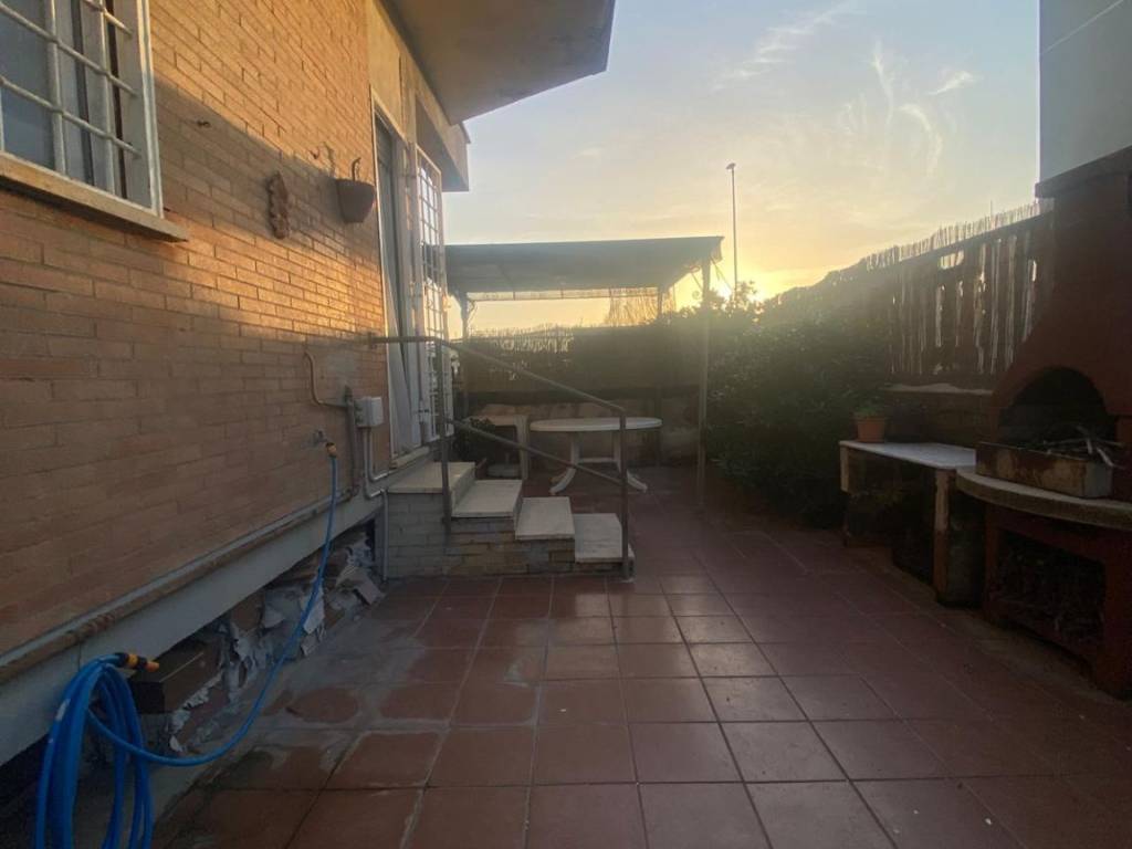 appartamento in vendita ad Ardea in zona Marina di Ardea