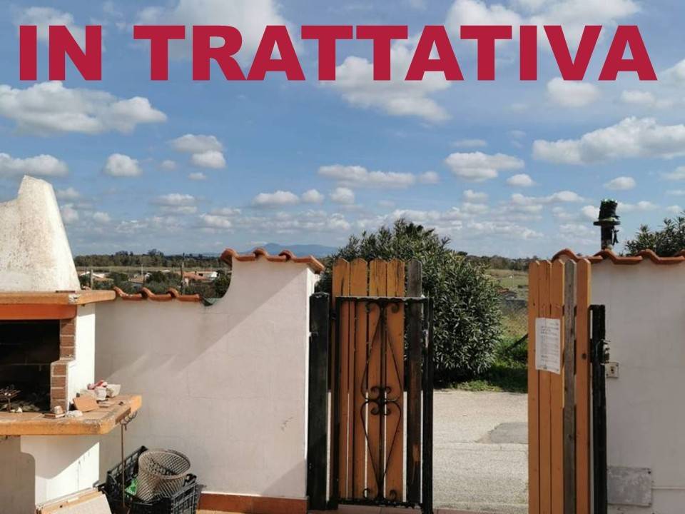 appartamento in vendita ad Ardea in zona Marina di Ardea