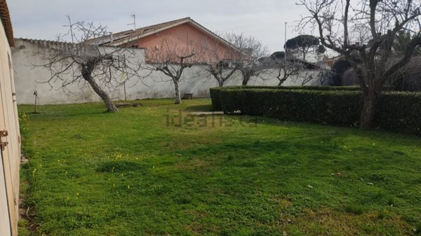 appartamento in vendita ad Ardea in zona Nuova California