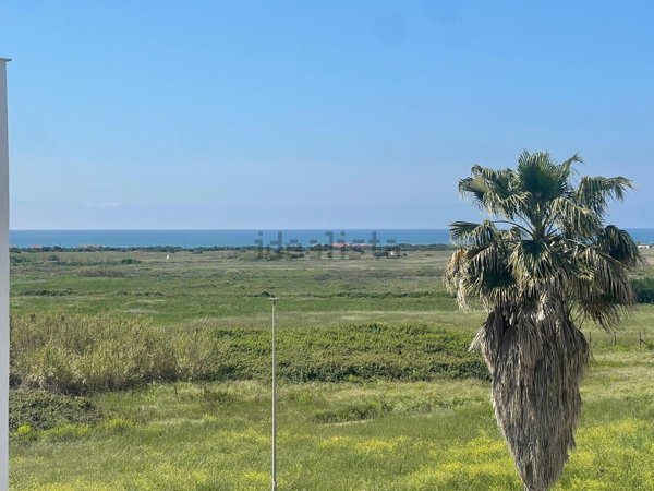 appartamento in vendita ad Ardea in zona Nuova California