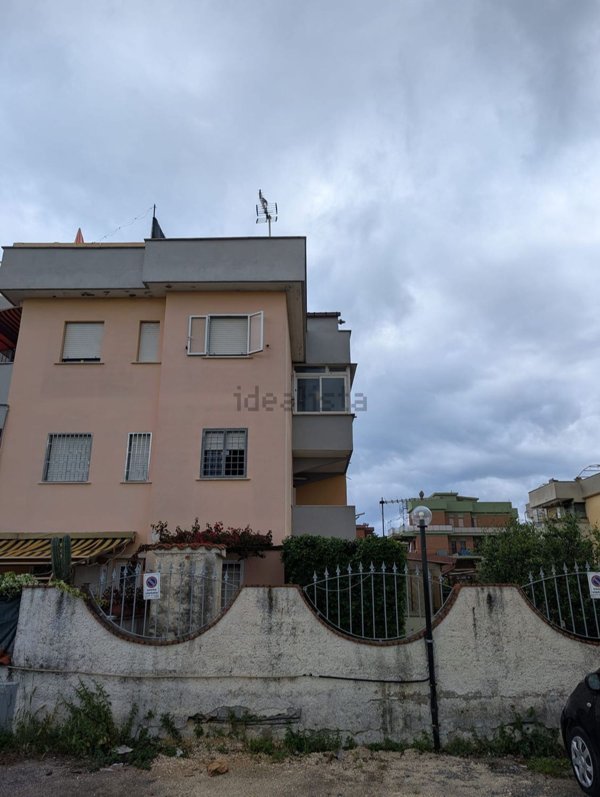 appartamento in vendita ad Ardea in zona Marina di Ardea