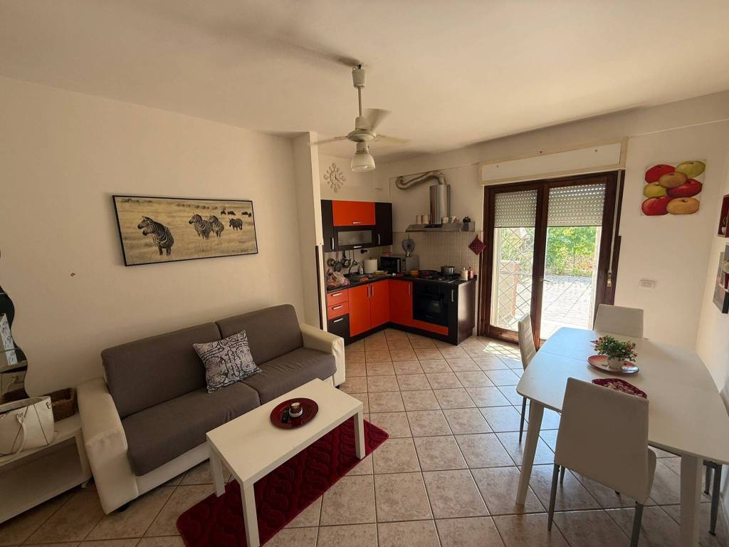 appartamento in vendita ad Ardea