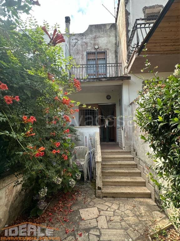 casa indipendente in vendita ad Ardea in zona Lido dei Pini