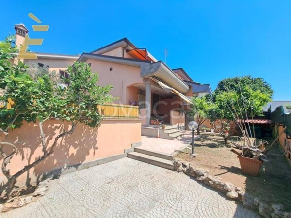casa indipendente in vendita ad Ardea in zona Nuova California