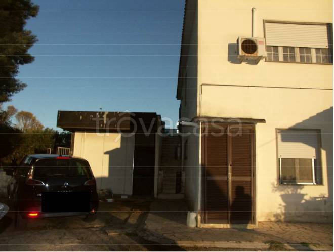 casa indipendente in vendita ad Ardea in zona Marina di Ardea