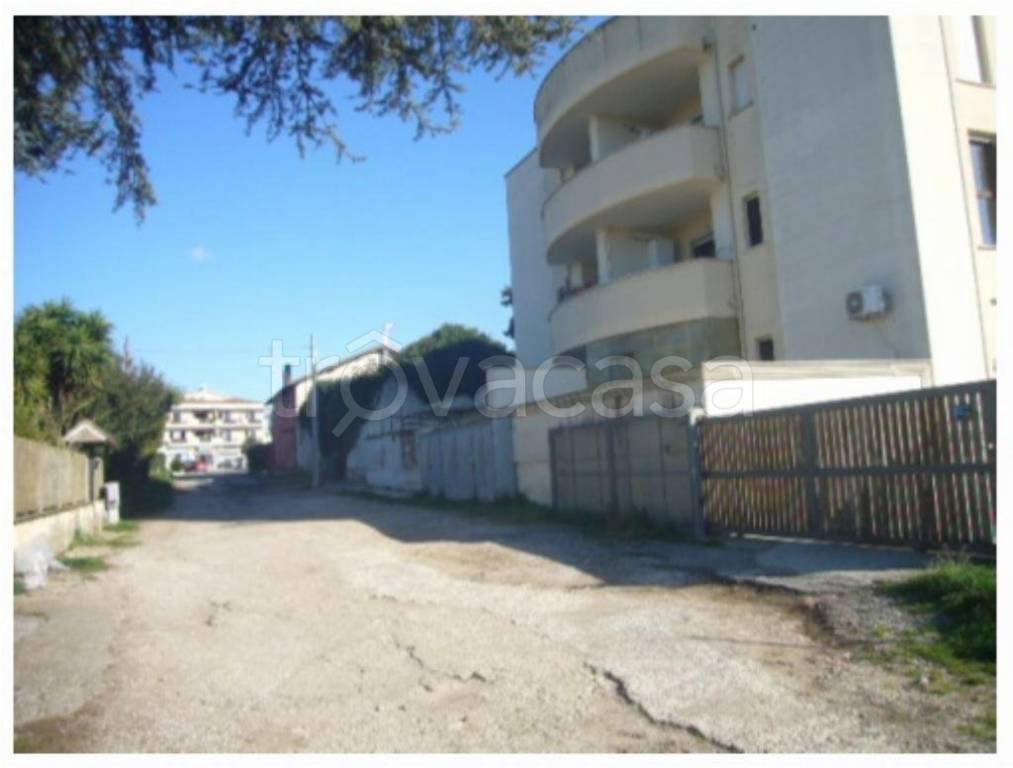 appartamento in vendita ad Ardea in zona Nuova California