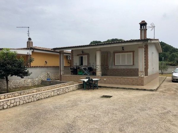 appartamento in vendita ad Ardea in zona Banditella
