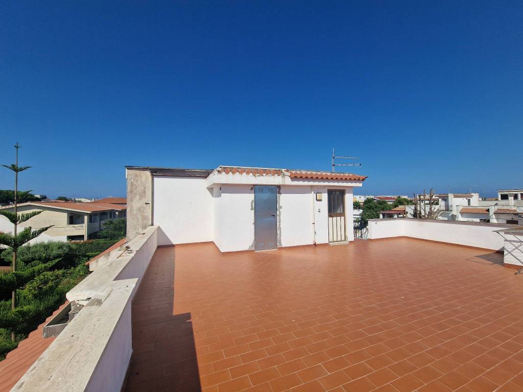 casa indipendente in vendita ad Ardea in zona Marina di Ardea