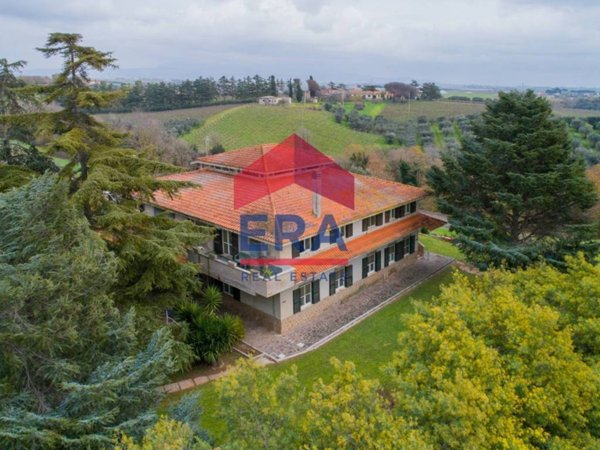 casa indipendente in vendita ad Ardea in zona Montagnano