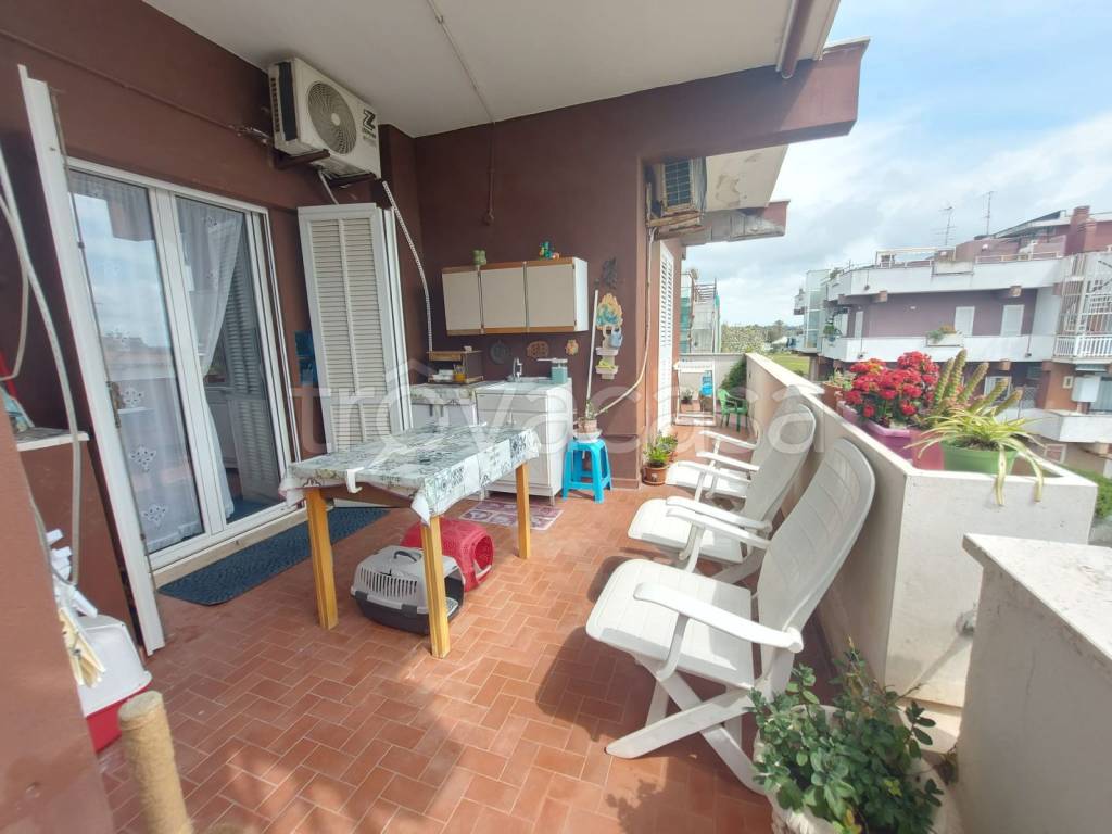 appartamento in vendita ad Ardea in zona Marina di Ardea