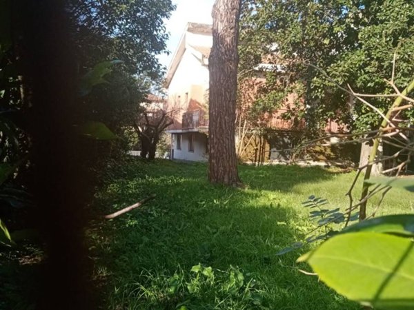 casa indipendente in vendita ad Ardea in zona Nuova Florida