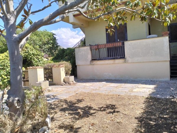 casa indipendente in vendita ad Ardea in zona Marina di Ardea