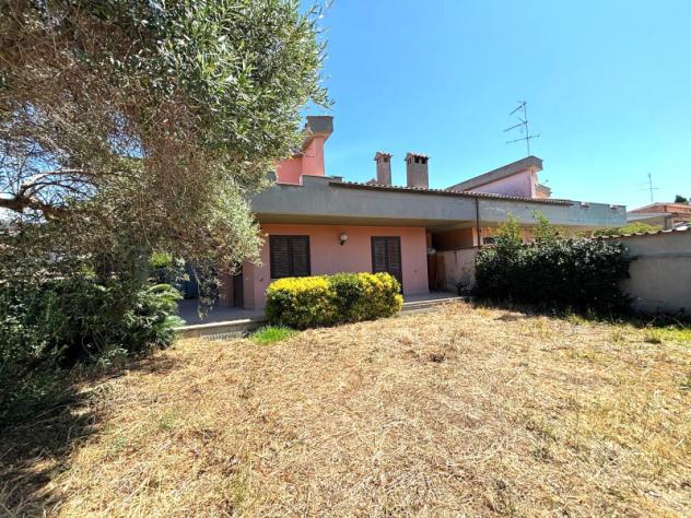casa indipendente in vendita ad Ardea in zona Nuova California