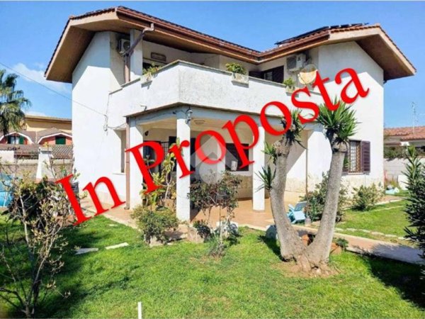 casa indipendente in vendita ad Ardea in zona Nuova Florida