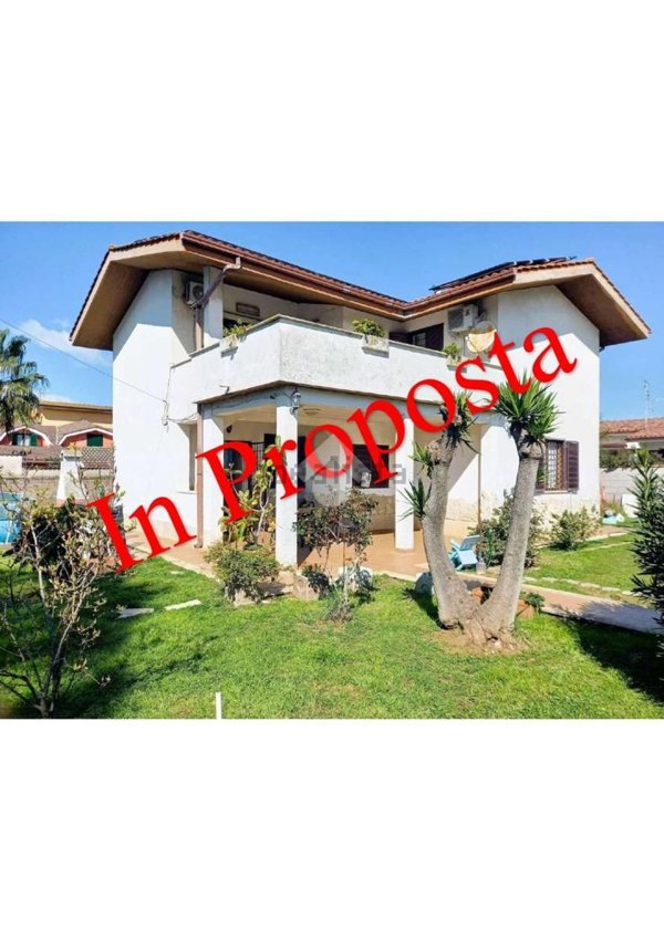 casa indipendente in vendita ad Ardea