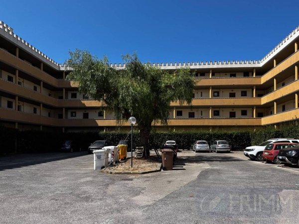 appartamento in vendita ad Ardea in zona Marina di Ardea