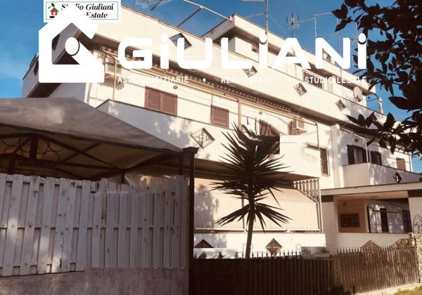 appartamento in vendita ad Ardea in zona Marina di Ardea